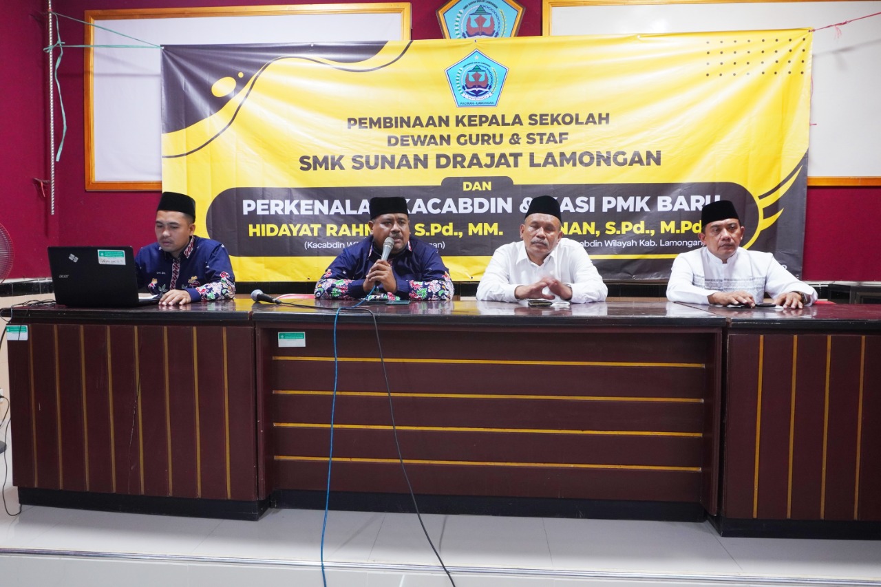 Pembinaan GTK SMK Sunan Drajat Lamongan Oleh Ka. Cabdin & Kasi PMK serta Buka Bersama